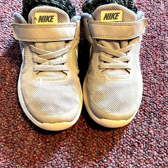 Kids Nike sneakers - Picture 3 of 7